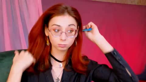 Snapshot of orianna_blade chatting on September 23, 1:36 pm Orianna - Hi Im into geek culture cosplay crafting LARP games. Shall we play DnD online show from September 23, 1:36 pm