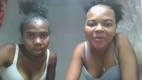 Snapshot of ornellahhh chatting on October 7, 8:17 pm ornellahhh online show from October 7, 8:17 pm
