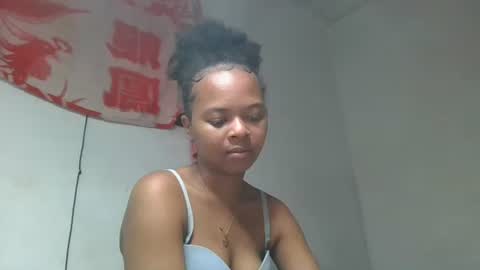 Snapshot of ornellahhh chatting on October 9, 10:13 am ornellahhh online show from October 9, 10:13 am