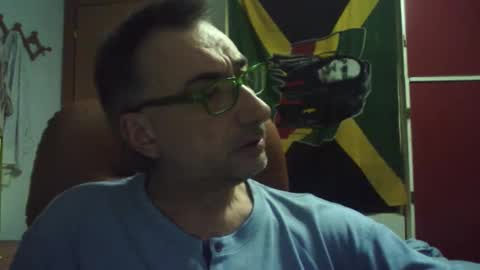 Snapshot of ortijah1971 chatting on December 16, 2:47 am ortijah1971 online show from December 16, 2:47 am