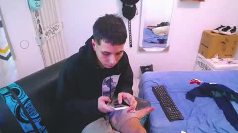 Snapshot of orus_420 chatting on November 28, 7:49 pm orus_420 online show from November 28, 7:49 pm