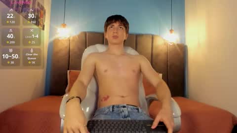 Snapshot of oscar_fox_ chatting on November 8, 4:34 am Oscar online show from November 8, 4:34 am