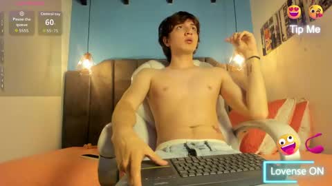 Oscar online show from April 19, 4:56 am