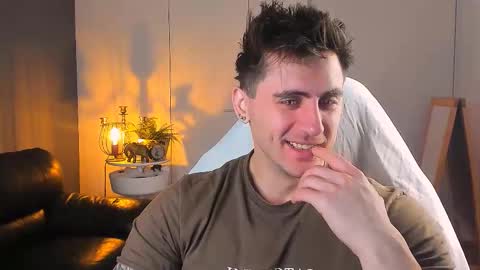 Oscar online show from October 17, 8:55 pm