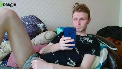 Snapshot of oscar_wildy chatting on May 4, 7:15 am Oscar online show from May 4, 7:15 am