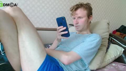 Snapshot of oscar_wildy chatting on May 31, 9:27 am Oscar online show from May 31, 9:27 am