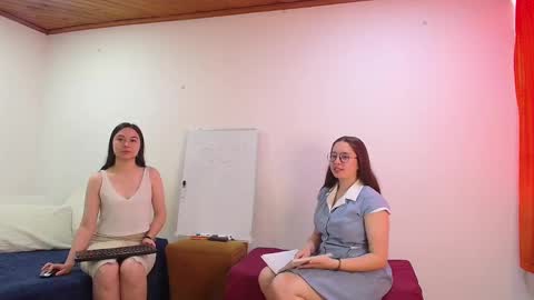 Snapshot of osiris_seduction chatting on September 14, 6:51 pm Angie Daniela online show from September 14, 6:51 pm