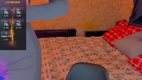 Snapshot of oskar_fucker chatting on December 18, 9:14 am Leliana online show from December 18, 9:14 am