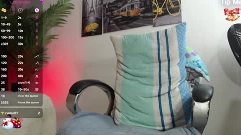 Bear Gael online show from December 8, 9:19 pm