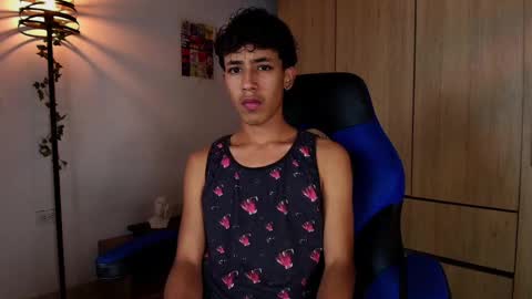 Snapshot of ostin_18hot chatting on February 27, 2:53 am ostin 18hot online show from February 27, 2:53 am