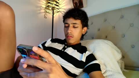 Snapshot of ostin_18hot chatting on December 21, 2:08 am ostin 18hot online show from December 21, 2:08 am