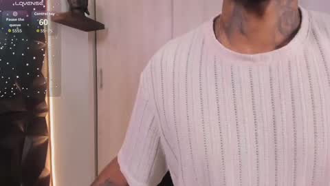 Snapshot of ostin_danielss chatting on November 23, 1:05 am Ostin Daniels online show from November 23, 1:05 am