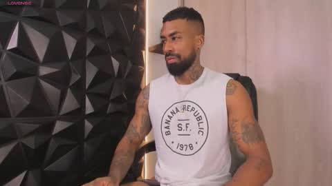 Snapshot of ostin_danielss chatting on November 25, 9:04 pm Ostin Daniels online show from November 25, 9:04 pm