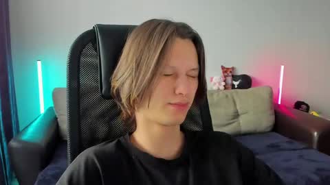 Ostin online show from March 23, 2:26 am