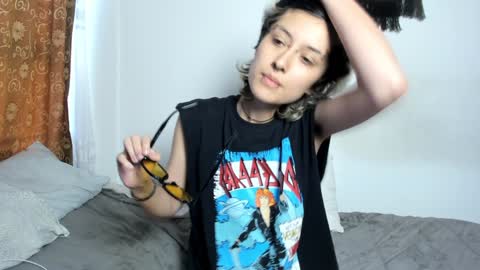 Snapshot of ottoyan_ chatting on December 6, 9:13 pm Otto 3 online show from December 6, 9:13 pm