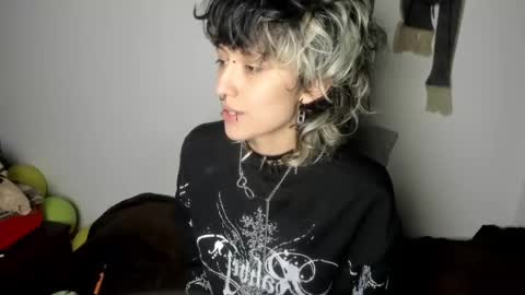 Snapshot of ottoyan_ chatting on March 11, 6:53 am Otto 3 online show from March 11, 6:53 am