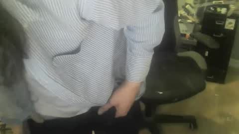 Snapshot of ouinnybis195625 chatting on January 26, 8:57 am ouinnybis195625 online show from January 26, 8:57 am