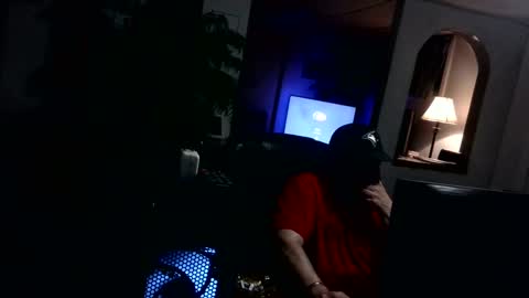 Snapshot of ouiostie chatting on December 29, 10:01 am Vraiment la online show from December 29, 10:01 am