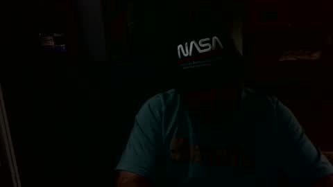 Snapshot of ouiostie chatting on January 6, 12:13 pm Vraiment la online show from January 6, 12:13 pm