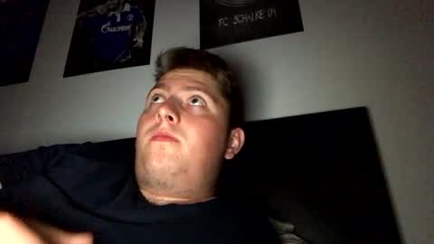 Snapshot of outflayd chatting on November 4, 12:10 am outflayd online show from November 4, 12:10 am