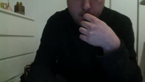 Snapshot of ovid231 chatting on February 17, 6:48 pm 92 online show from February 17, 6:48 pm