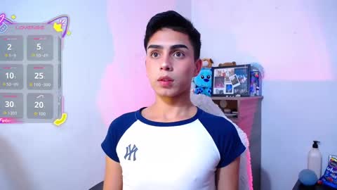 Owen  Independent model  online show from November 17, 5:41 pm