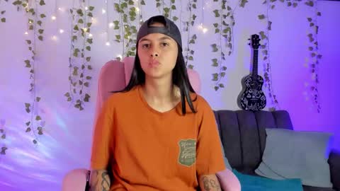 Owen foxx online show from November 10, 3:33 pm