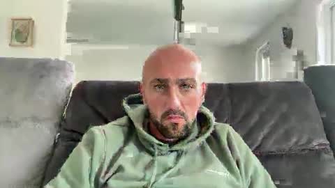 Snapshot of oxlade59 chatting on October 1, 12:00 pm oxlade59 online show from October 1, 12:00 pm