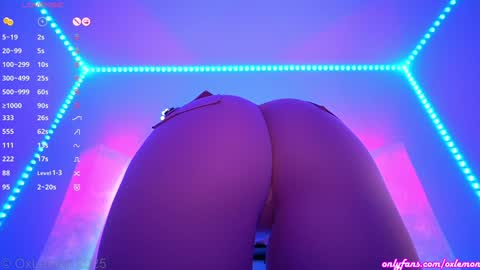 Snapshot of oxlemon chatting on January 20, 1:18 am oxlemon online show from January 20, 1:18 am