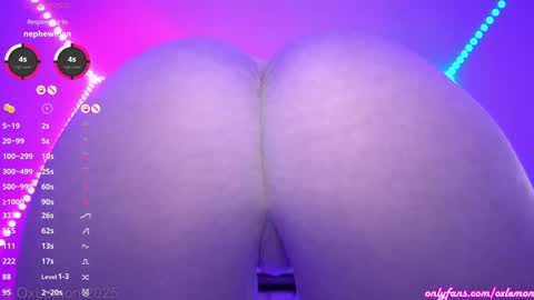 Snapshot of oxlemon chatting on January 24, 2:28 am oxlemon online show from January 24, 2:28 am