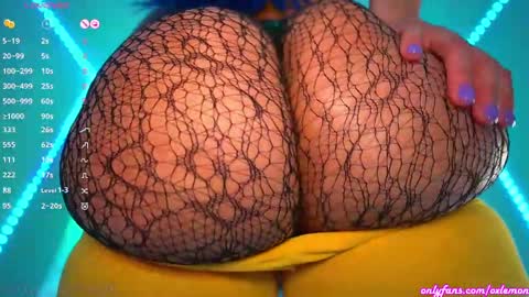 Snapshot of oxlemon chatting on February 17, 2:53 am oxlemon online show from February 17, 2:53 am