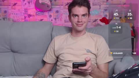 Snapshot of oxmikexo chatting on December 29, 2:42 pm Mike online show from December 29, 2:42 pm