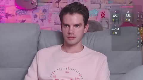 Snapshot of oxmikexo chatting on February 1, 5:47 pm Mike online show from February 1, 5:47 pm