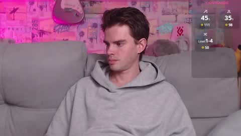 Snapshot of oxmikexo chatting on February 10, 2:16 pm Mike online show from February 10, 2:16 pm