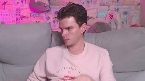 Snapshot of oxmikexo chatting on February 12, 5:26 pm Mike online show from February 12, 5:26 pm