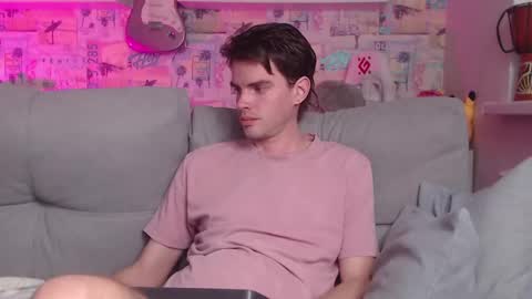 Snapshot of oxmikexo chatting on February 25, 2:44 pm Mike online show from February 25, 2:44 pm