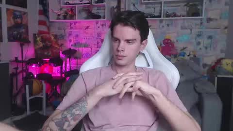 Snapshot of oxmikexo chatting on March 2, 3:59 pm Mike online show from March 2, 3:59 pm