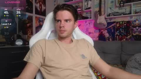 Snapshot of oxmikexo chatting on October 15, 12:27 pm Mike online show from October 15, 12:27 pm