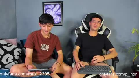 Snapshot of p_jhon chatting on June 15, 2:36 am P online show from June 15, 2:36 am