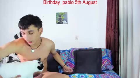 Snapshot of p_jhon chatting on July 26, 5:04 am P online show from July 26, 5:04 am