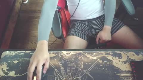 Snapshot of p_m_w_4l chatting on October 12, 4:28 pm Jay M online show from October 12, 4:28 pm