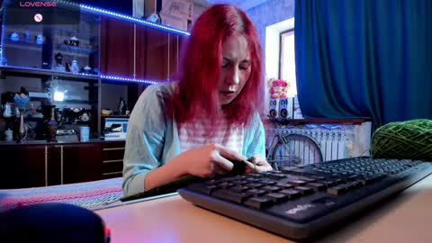 Snapshot of pa1e_pr1ncess chatting on January 21, 6:33 am Ella online show from January 21, 6:33 am