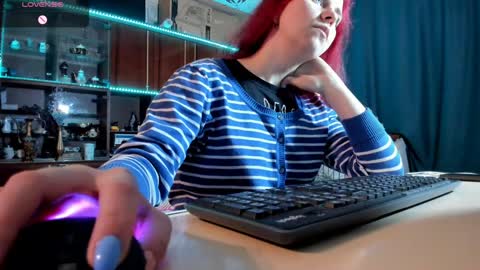 Snapshot of pa1e_pr1ncess chatting on January 23, 6:49 am Ella online show from January 23, 6:49 am