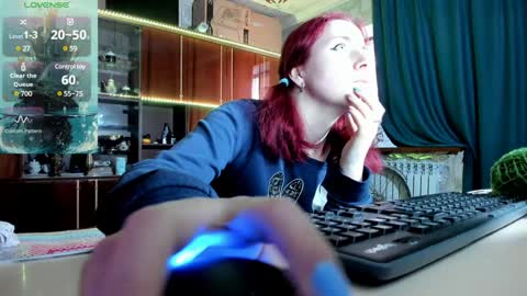 Snapshot of pa1e_pr1ncess chatting on January 26, 9:29 am Ella online show from January 26, 9:29 am