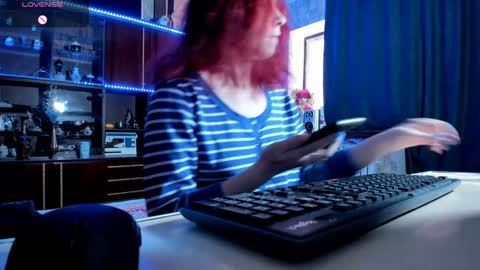 Snapshot of pa1e_pr1ncess chatting on February 3, 7:29 am Ella online show from February 3, 7:29 am