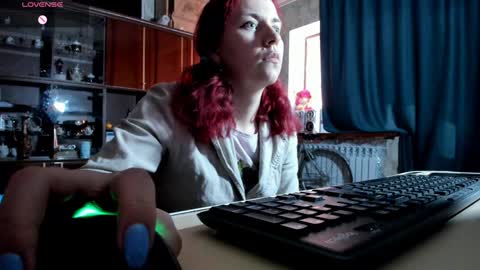 Snapshot of pa1e_pr1ncess chatting on February 4, 11:27 am Ella online show from February 4, 11:27 am