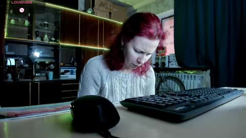 Snapshot of pa1e_pr1ncess chatting on February 6, 1:10 pm Ella online show from February 6, 1:10 pm