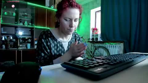 Snapshot of pa1e_pr1ncess chatting on February 9, 6:11 am Ella online show from February 9, 6:11 am