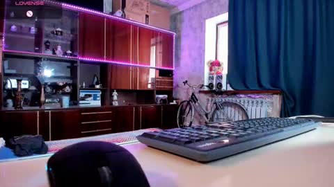 Snapshot of pa1e_pr1ncess chatting on February 11, 6:30 am Ella online show from February 11, 6:30 am