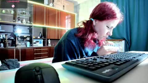 Snapshot of pa1e_pr1ncess chatting on February 17, 6:42 am Ella online show from February 17, 6:42 am